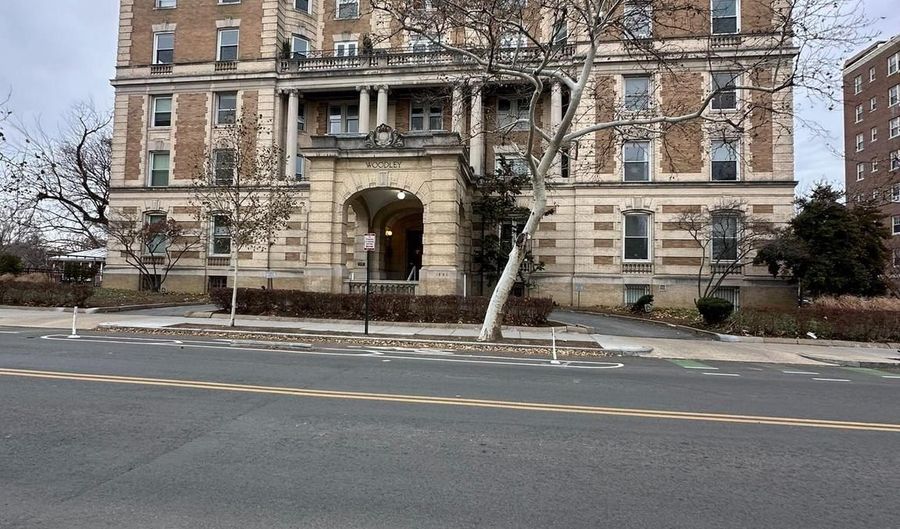 1851 COLUMBIA Rd NW 701, Washington, DC 20009 - 1 Beds, 1 Bath
