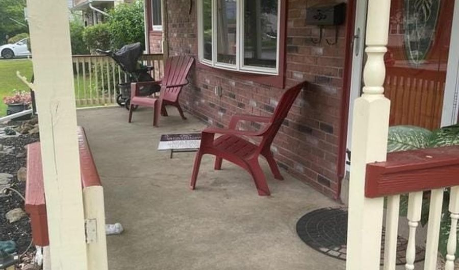 808 W PENN PINES Blvd, Aldan, PA 19018 - 2 Beds, 1 Bath