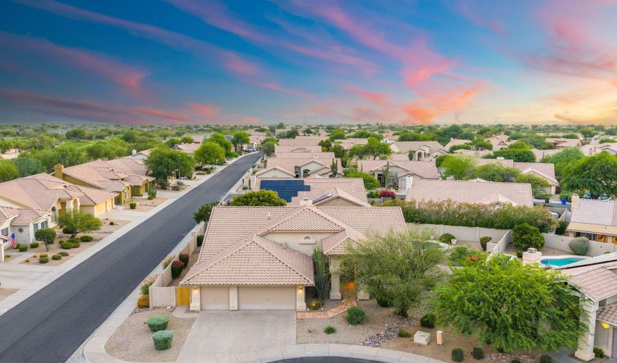 4914 E WINDSTONE Trl, Cave Creek, AZ 85331 - 3 Beds, 2 Bath