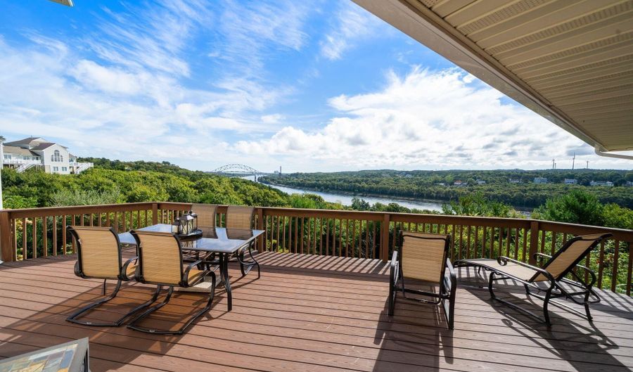 4 Bittersweet Lane 4, Bourne, MA 02532 - 2 Beds, 4 Bath