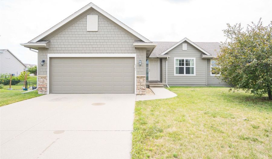 2434 NW Ashland Pkwy, Ankeny, IA 50023 - 5 Beds, 3 Bath