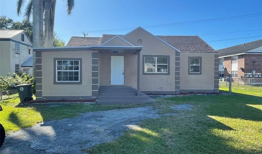 554 SE 1st St, Belle Glade, FL 33430 - 3 Beds, 2 Bath