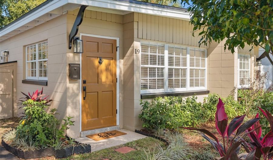 17 W HAZEL St, Orlando, FL 32804 - 4 Beds, 0 Bath
