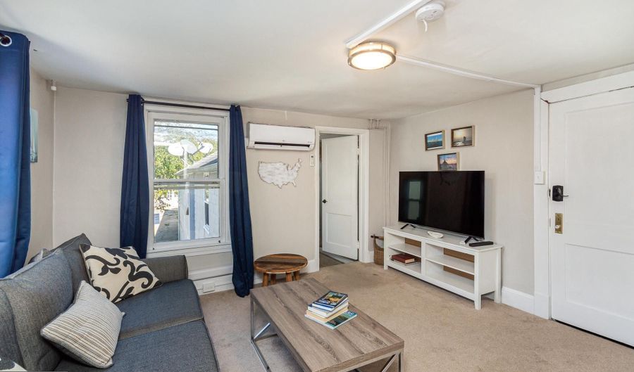 126 PRINCE GEORGE St 4, Annapolis, MD 21401 - 1 Beds, 1 Bath