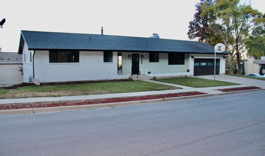 610 S 800 E, Centerville, UT 84014 - 6 Beds, 3 Bath