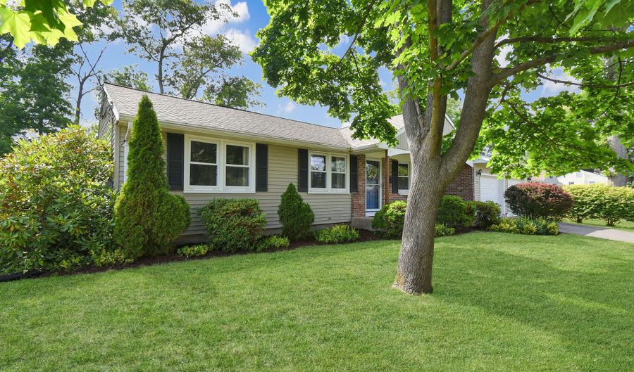 50 Perry Rd, Bristol, CT 06010 - 3 Beds, 1 Bath