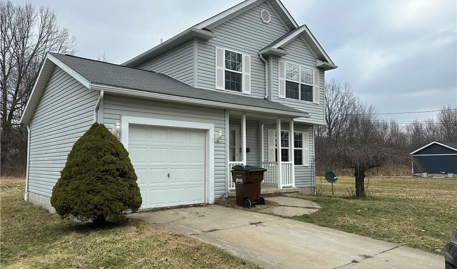 9144 Maple Grv, Windham, OH 44288 - 3 Beds, 2 Bath