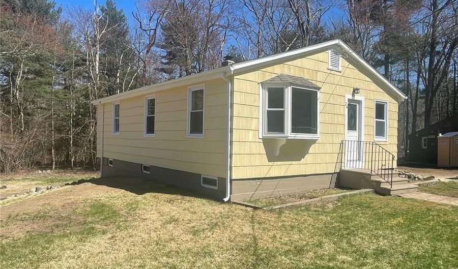 24 Pine Orchard Rd, Glocester, RI 02814 - 2 Beds, 1 Bath