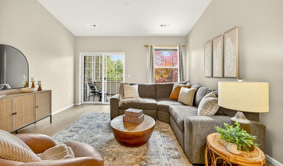 920 Mountain Meadows Cir, Ashland, OR 97520 - 2 Beds, 2 Bath