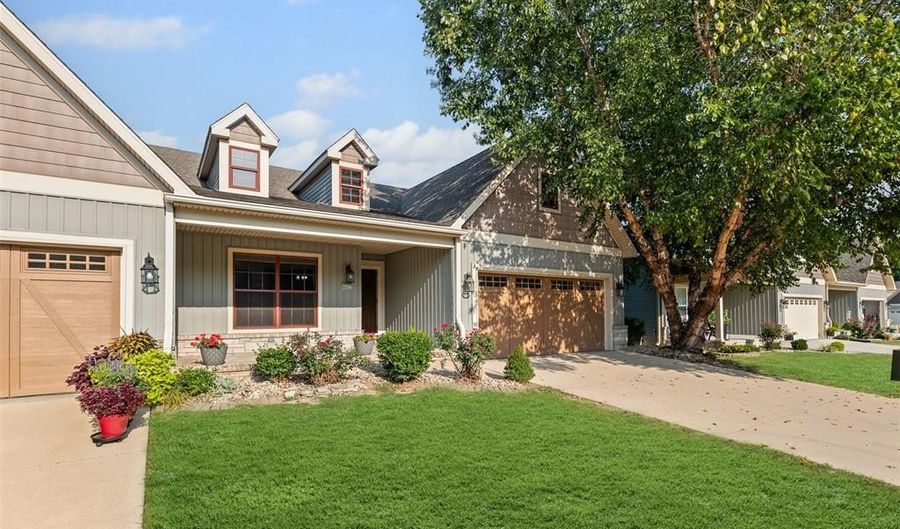 4802 Azalea Pl, Alton, IL 62002 - 3 Beds, 3 Bath