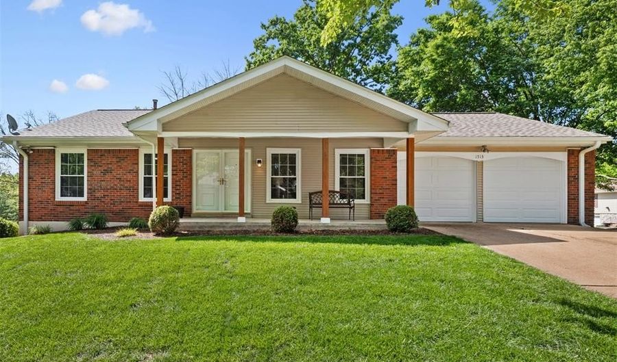1513 Ploma Dr, Ballwin, MO 63021 - 3 Beds, 2 Bath