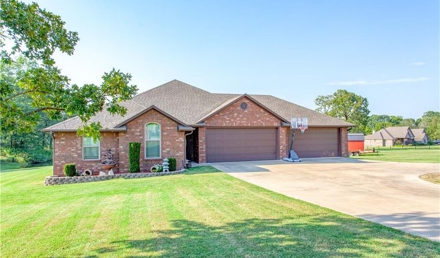1300 Waterfront Rd, Alma, AR 72921 - 3 Beds, 2 Bath