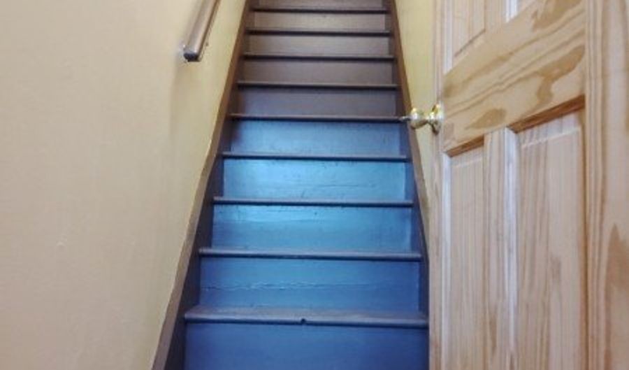 442 Joralemon St, Belleville, NJ 07109 - 2 Beds, 1 Bath