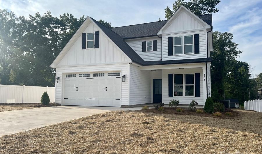 203 Prospect Church Rd, Albemarle, NC 28001 - 3 Beds, 3 Bath