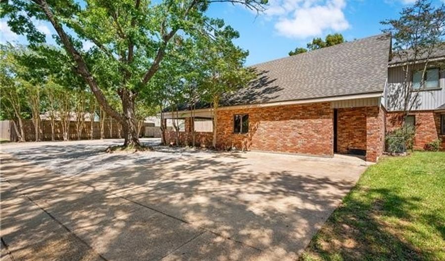 5244 SAINT GERMAIN Blvd, Alexandria, LA 71303 - 5 Beds, 6 Bath