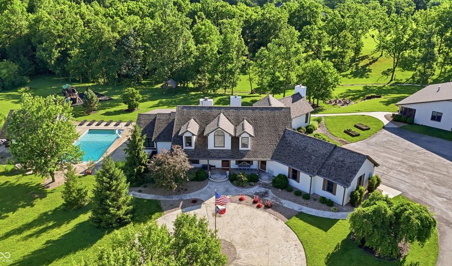 4316 W Whiteland Rd, Bargersville, IN 46106 - 5 Beds, 6 Bath