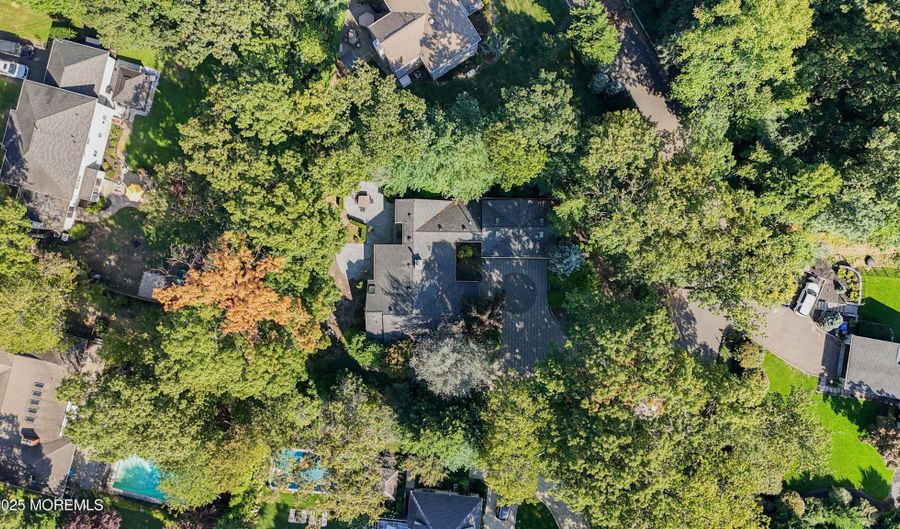 34 Southside Ave, Atlantic Highlands, NJ 07716 - 3 Beds, 4 Bath