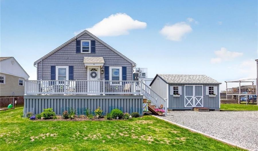 6 Arbeth Ave, Narragansett, RI 02882 - 2 Beds, 1 Bath