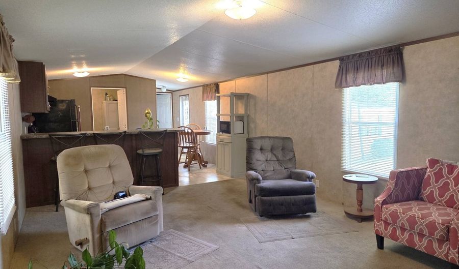 32 Freemont Rd, Asheville, NC 28806 - 2 Beds, 2 Bath
