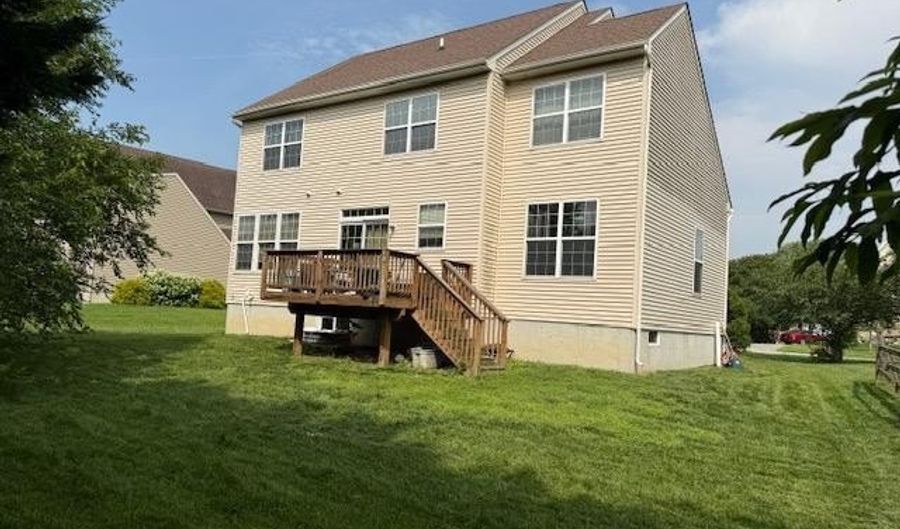 406 TOPAZ Cir, Dover, DE 19904 - 4 Beds, 3 Bath