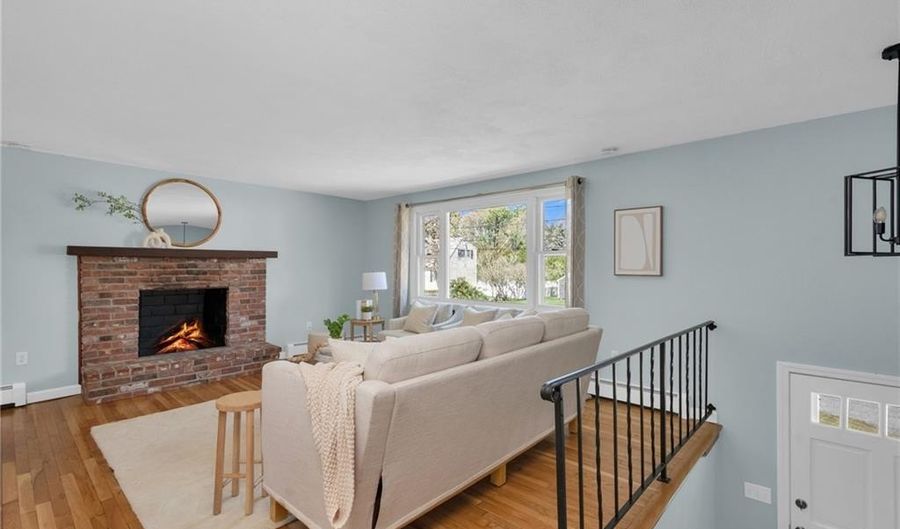 6 Acre Ave, Barrington, RI 02806 - 3 Beds, 2 Bath
