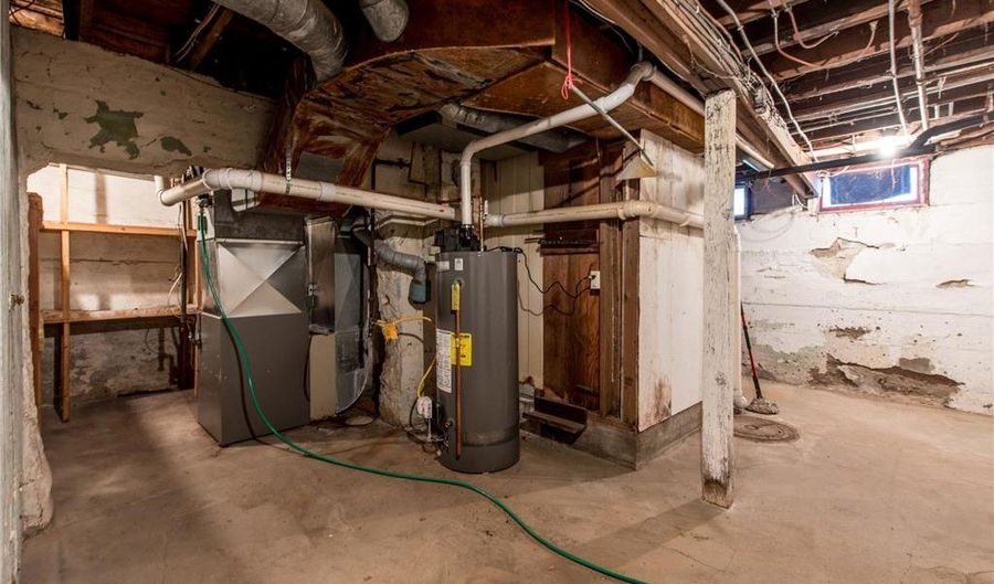 1205 N Nokomis NE, Alexandria, MN 56308 - 0 Beds, 0 Bath