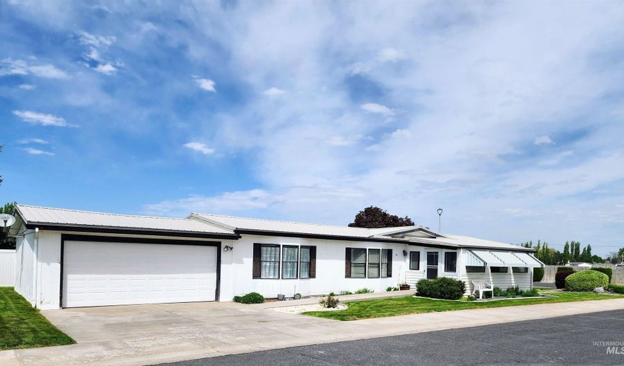 1414 Park Ave 64, Burley, ID 83318 - 3 Beds, 2 Bath