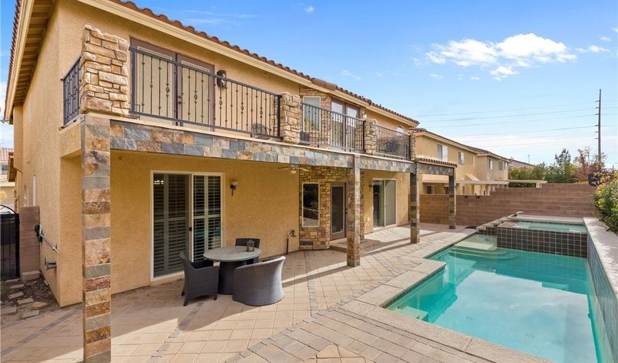 8461 Moondance Cellars Ct, Las Vegas, NV 89139 - 4 Beds, 5 Bath