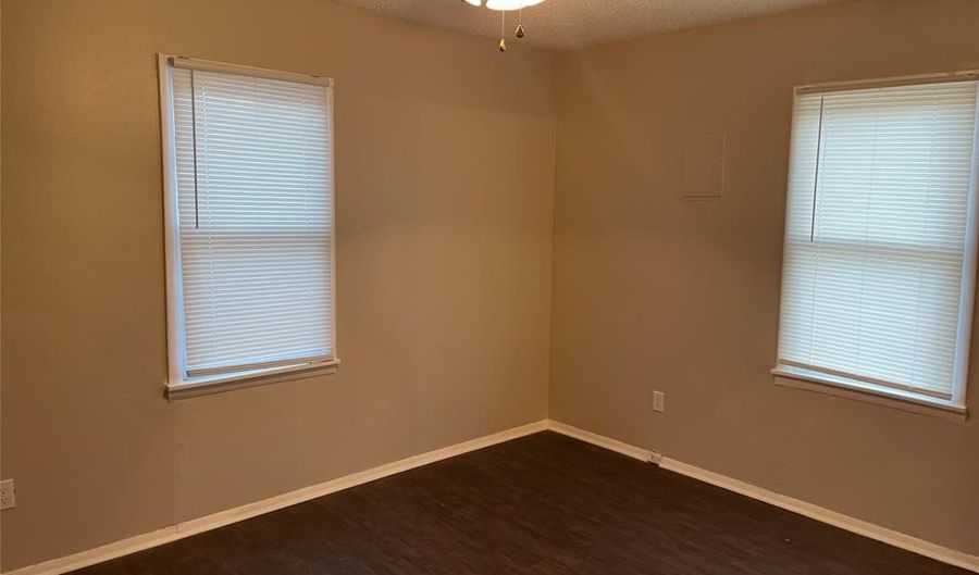 3231 Ivy Ln, Abilene, TX 79603 - 3 Beds, 2 Bath