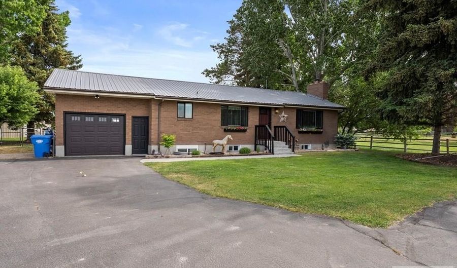 4665 E Bailey Ln, Ammon, ID 83406 - 4 Beds, 2 Bath