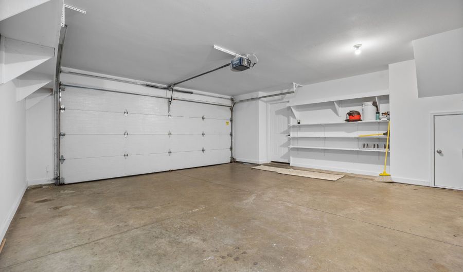 3163 SW Arlan Ln, Ankeny, IA 50023 - 2 Beds, 2 Bath