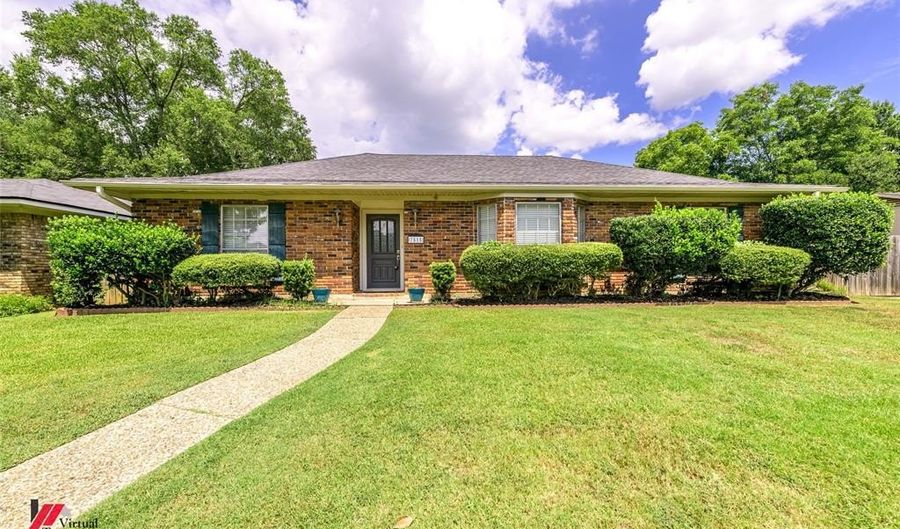 7515 Millbrook Dr, Shreveport, LA 71105 - 3 Beds, 2 Bath