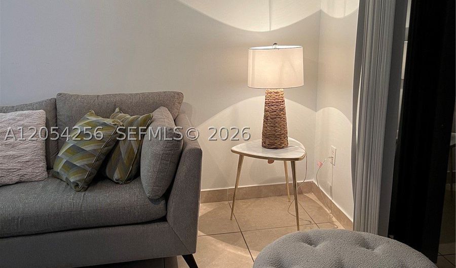 19801 E Country Club Dr 4601, Aventura, FL 33180 - 2 Beds, 2 Bath