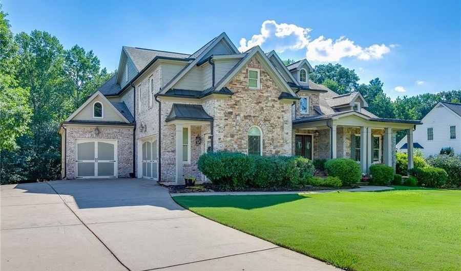 1373 Mountain Lake Dr, Auburn, GA 30011 - 6 Beds, 6 Bath