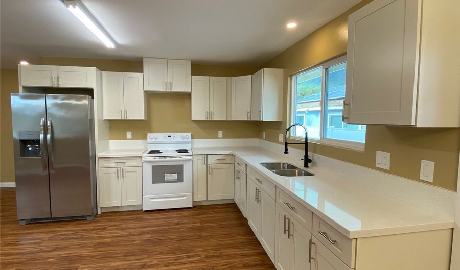 84-140 Water St, Waianae, HI 96792 - 5 Beds, 3 Bath