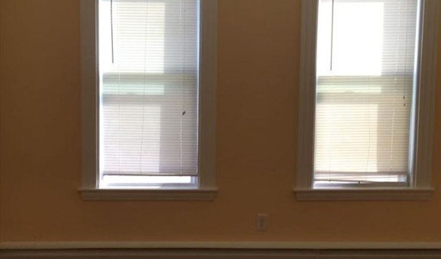 11 Raven St 3, Boston, MA 02125 - 3 Beds, 1 Bath