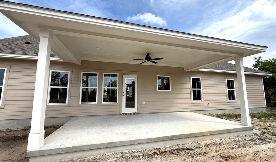 2702 Thomas St, Adel, GA 31620 - 3 Beds, 2 Bath