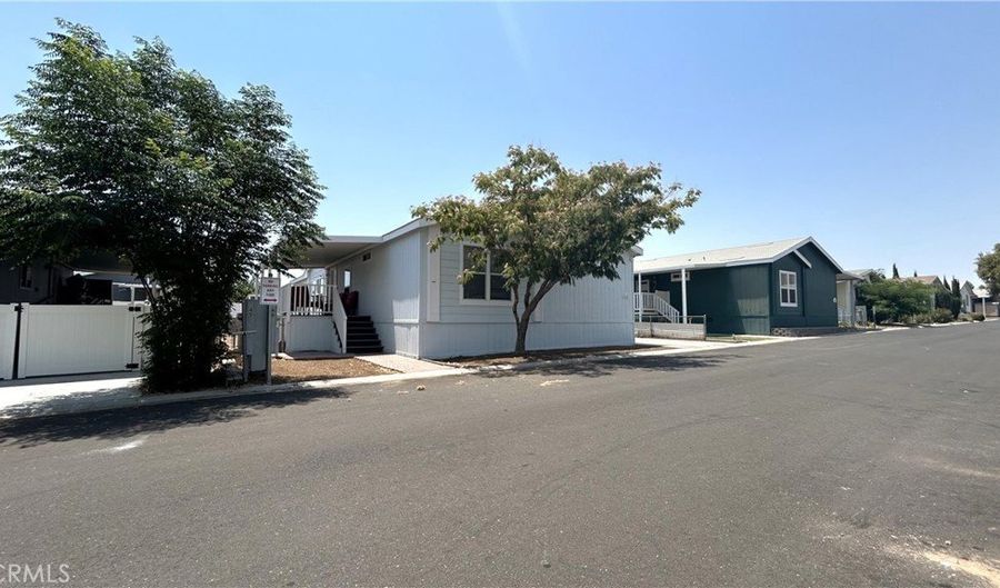 20843 Waalew Rd C148, Apple Valley, CA 92307 - 4 Beds, 2 Bath