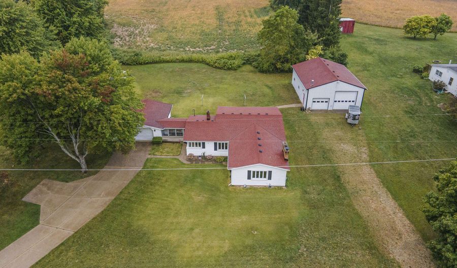 1832 30th St, Allegan, MI 49010 - 3 Beds, 1 Bath