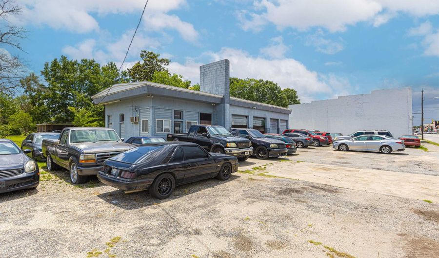 112 E Main St, Andrews, SC 29510 - 0 Beds, 0 Bath