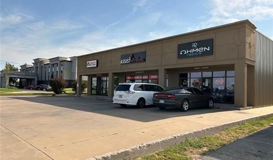 200 SE Washington Blvd, Bartlesville, OK 74006 - 0 Beds, 0 Bath
