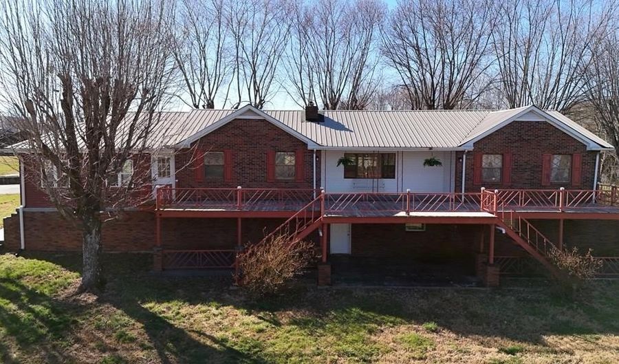 5770 Ky Hwy 90, Albany, KY 42602 - 4 Beds, 3 Bath