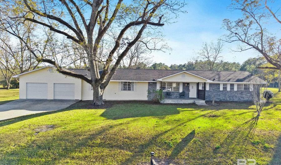 21267 Loop Rd, Andalusia, AL 36421 - 4 Beds, 3 Bath