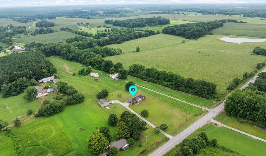 18160 Highway 64, Anderson, AL 35610 - 3 Beds, 2 Bath