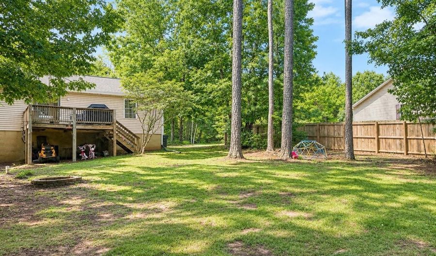 341 Courtland Dr, Appomattox, VA 24522 - 3 Beds, 2 Bath