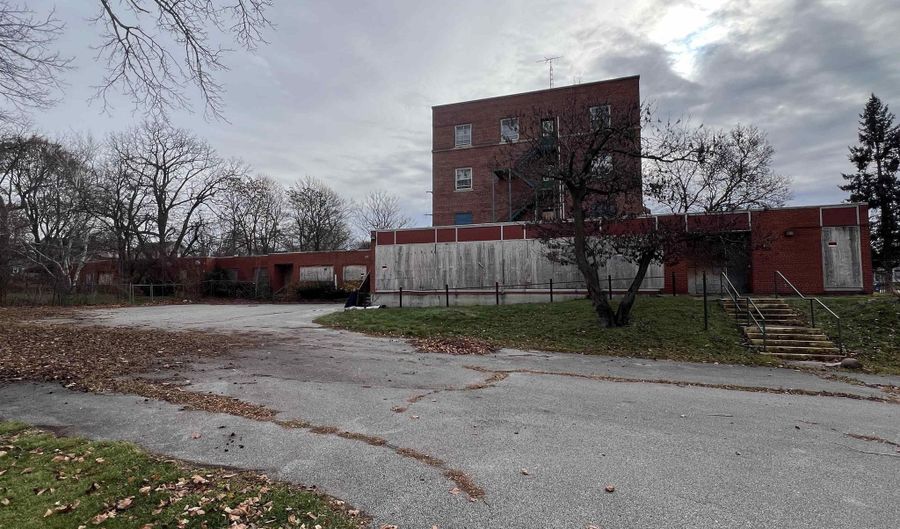 120 N Locust, Adrian, MI 49221 - 0 Beds, 0 Bath