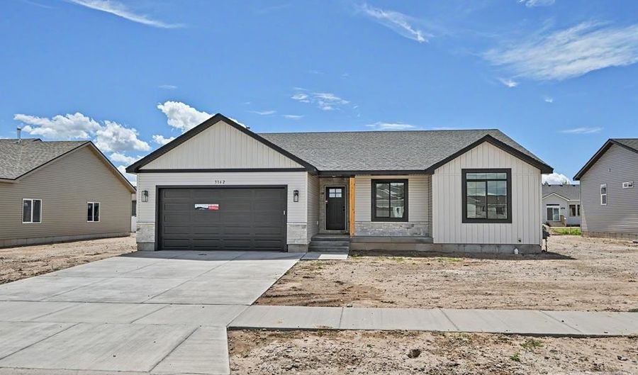 3162 Elixir Rd, Ammon, ID 83406 - 3 Beds, 2 Bath