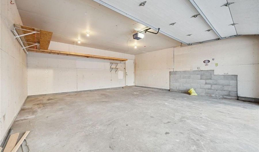 3824 Tower Pond Dr, Anoka, MN 55303 - 4 Beds, 2 Bath