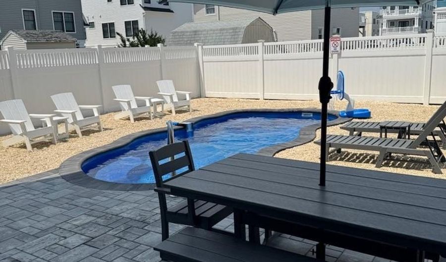 431 B AMBER St B, Beach Haven, NJ 08008 - 4 Beds, 3 Bath