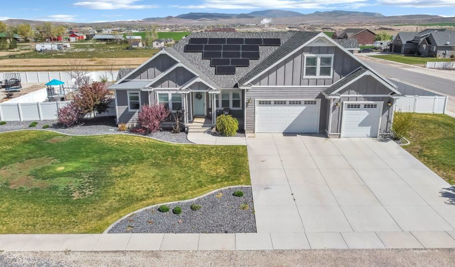 495 E 100 S, Centerfield, UT 84622 - 4 Beds, 4 Bath